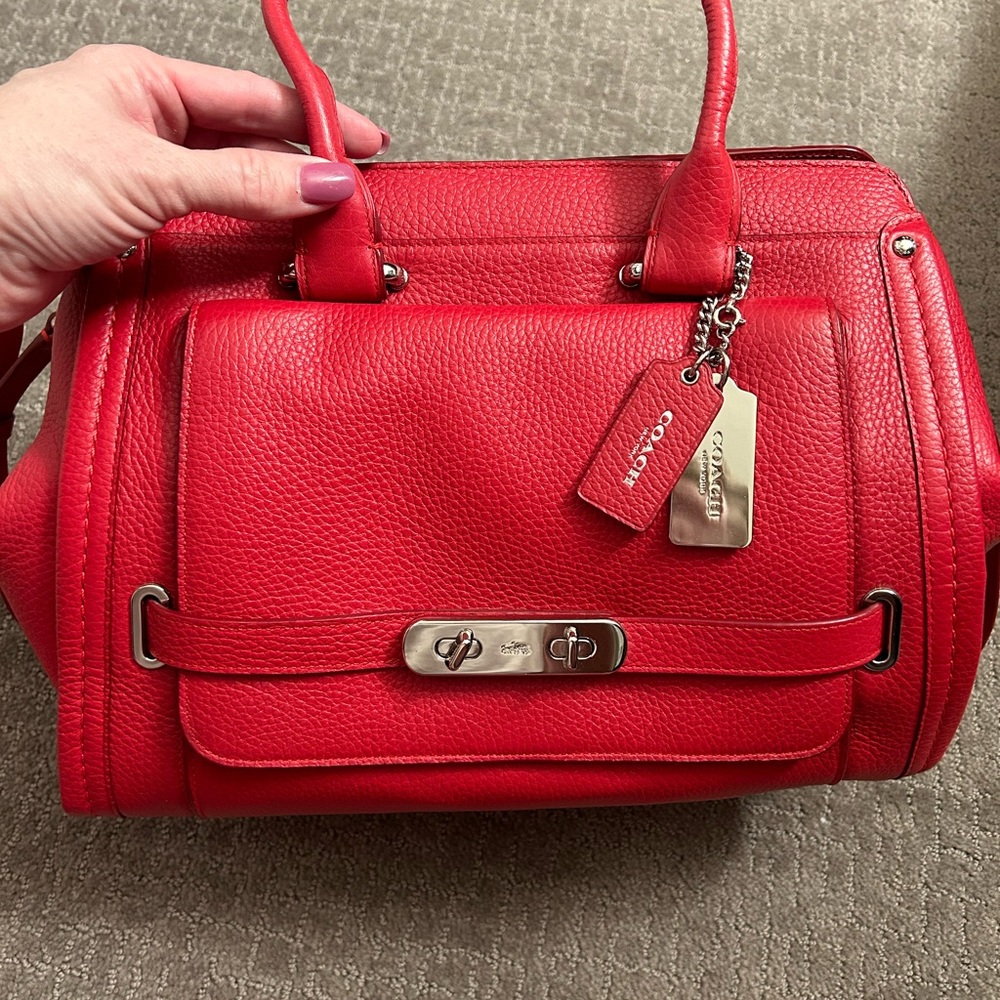 Coach swagger frame bag